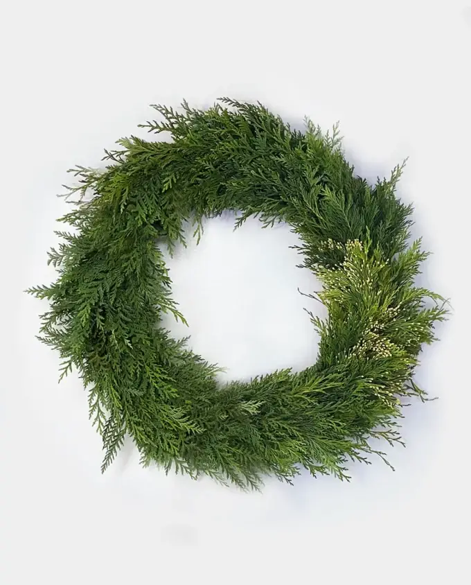 cedar-holiday-wreath