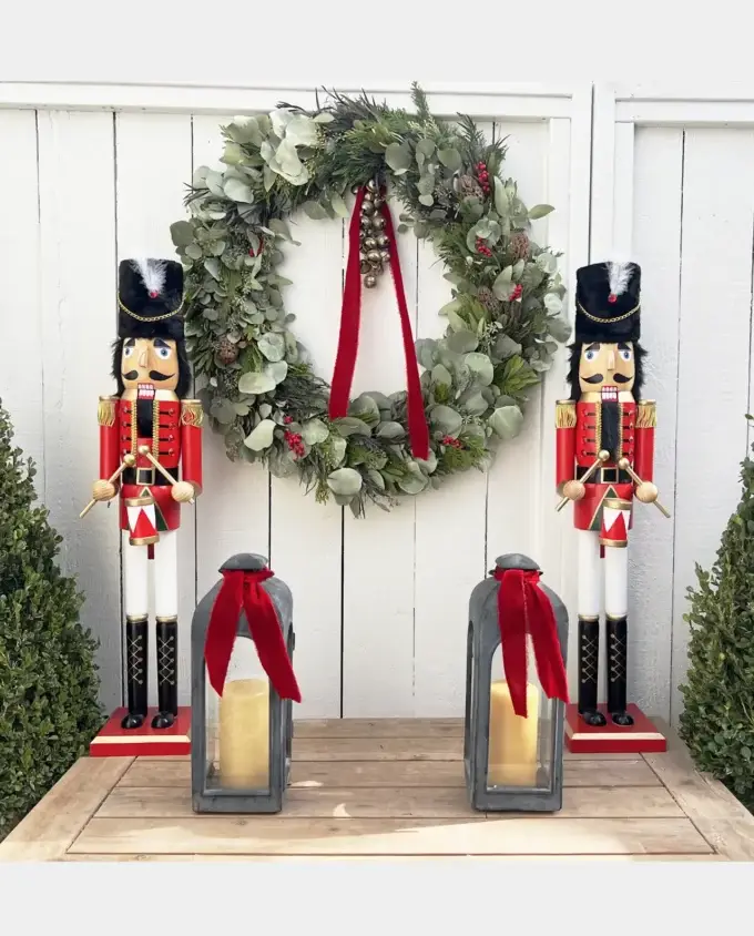 eucalyptus-cedar-berry-red-ribbon-sleigh-bells-nutcrackers